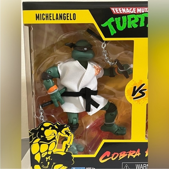 Teenage Mutant Ninja Turtles Vs Cobra Kai Michelangelo Vs Daniel Larusso - Picture 3 of 6